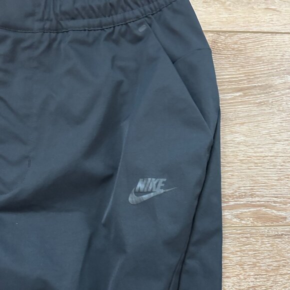 Nike Men’s Club Woven Tapered Pants Black Size M – Preowned, Great Condition - Picture 3 of 7
